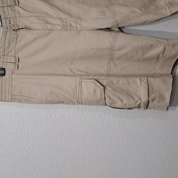 Polo Ralph LaurenGellar 10.25" Inseam Cargo Shorts - Picture 5 of 11